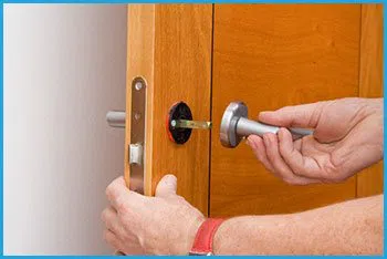 Lock Locksmith Services Fairfield, OH 513-323-3098 - 12-changing-locks