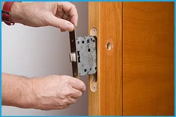 Lock Locksmith Services Fairfield, OH 513-323-3098 - 13-new-locks-installation